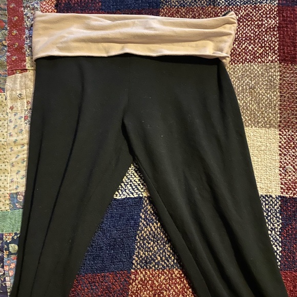 Victoria Secret leggings🌺 - Picture 1 of 3